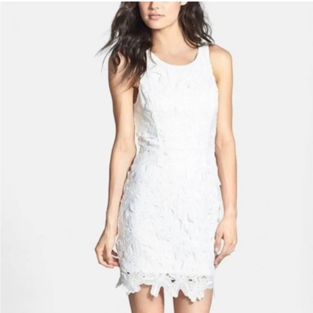 ASTR Off-White Floral Lace Strapless Dress